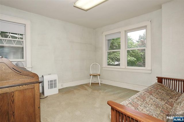 388 Allaire Avenue, Leonia, NJ 07605