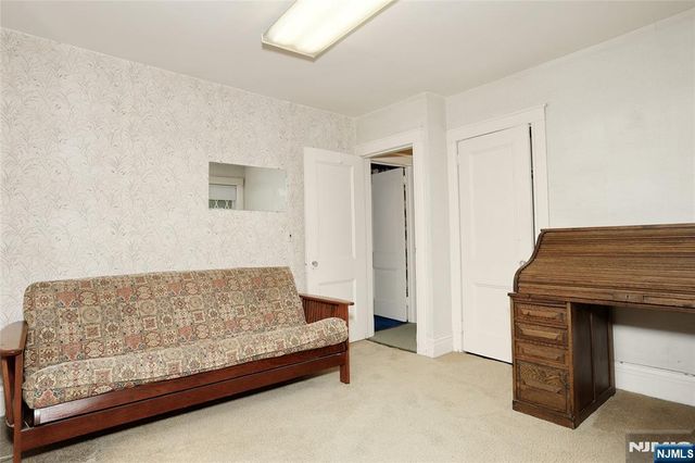 388 Allaire Avenue, Leonia, NJ 07605