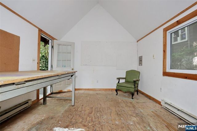388 Allaire Avenue, Leonia, NJ 07605
