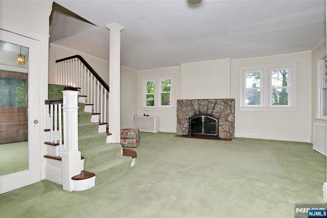 388 Allaire Avenue, Leonia, NJ 07605