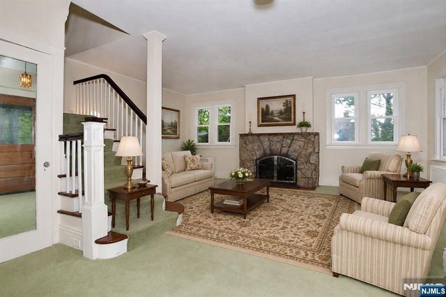 388 Allaire Avenue, Leonia, NJ 07605