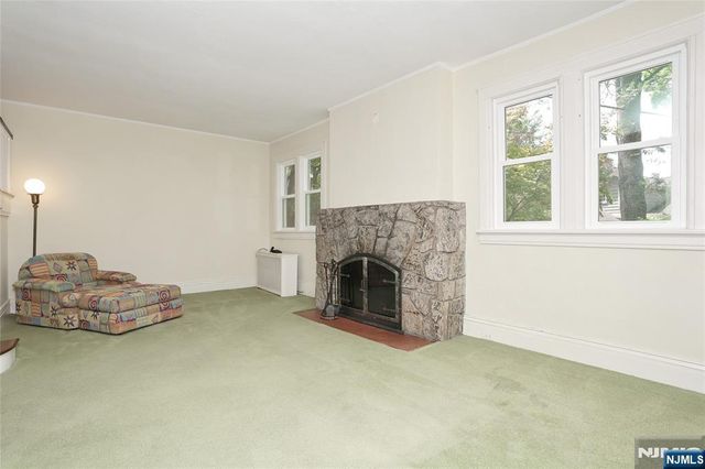 388 Allaire Avenue, Leonia, NJ 07605