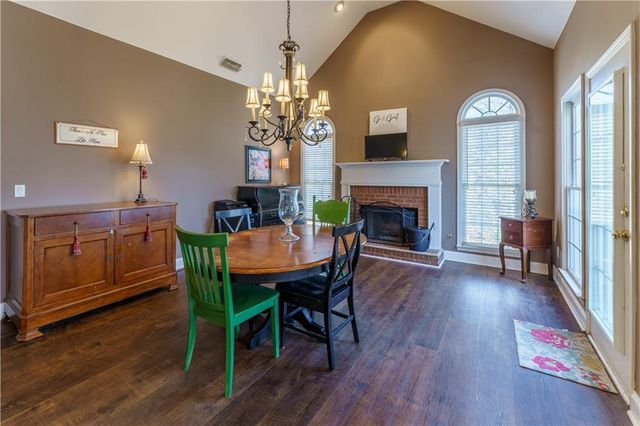 6506 Vista View Court, Flowery Branch, GA 30542