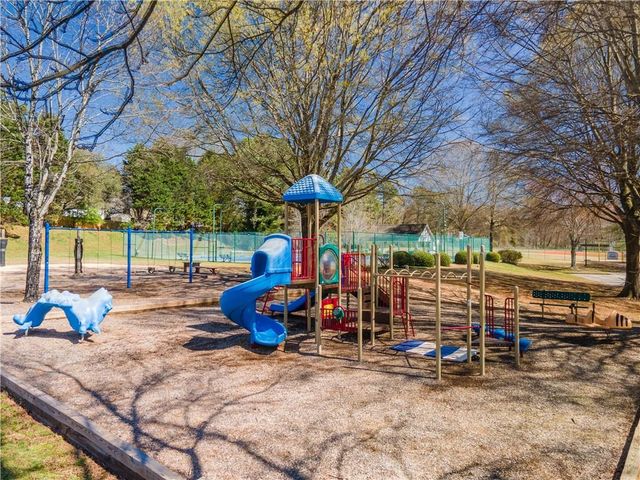6506 Vista View Court, Flowery Branch, GA 30542