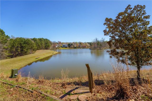 6506 Vista View Court, Flowery Branch, GA 30542