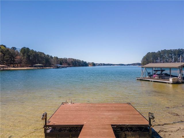 6506 Vista View Court, Flowery Branch, GA 30542