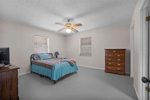 12 CHERRY BLOSSOM LANE, Winter Haven, FL 33884