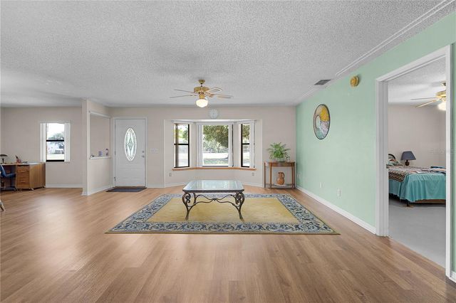12 CHERRY BLOSSOM LANE, Winter Haven, FL 33884