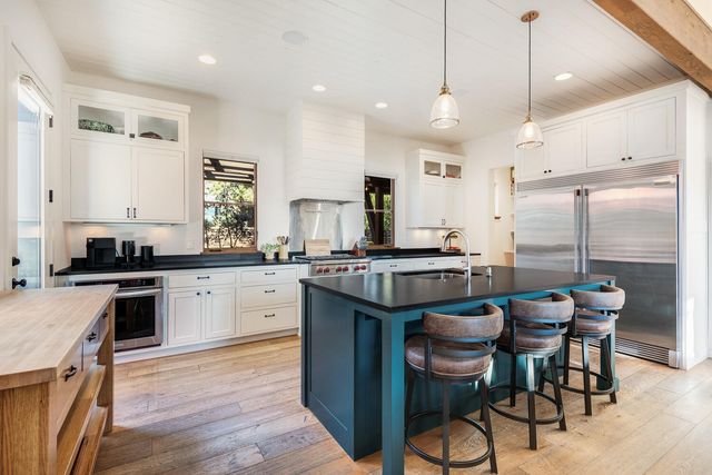 61389 Campbell Court, Bend, OR 97702