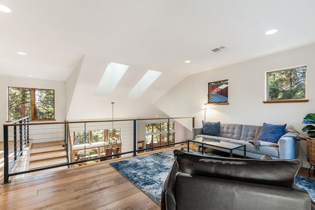 61389 Campbell Court, Bend, OR 97702