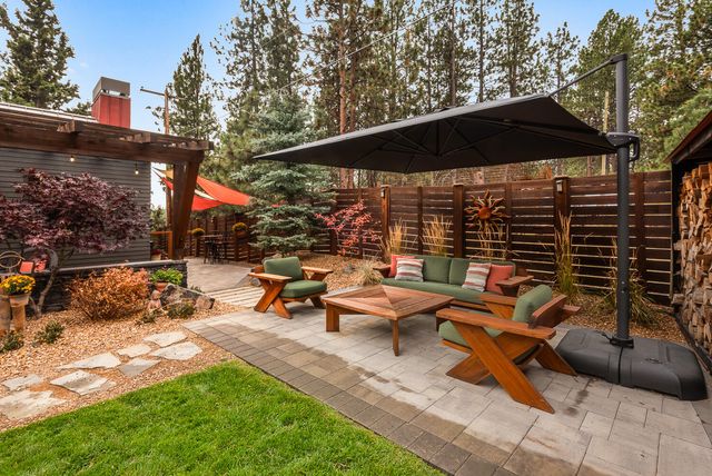 61389 Campbell Court, Bend, OR 97702