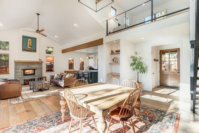 61389 Campbell Court, Bend, OR 97702