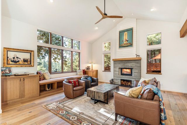 61389 Campbell Court, Bend, OR 97702