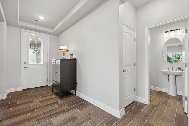 9809 Salford Way, Denton, TX 76207