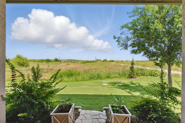 9809 Salford Way, Denton, TX 76207