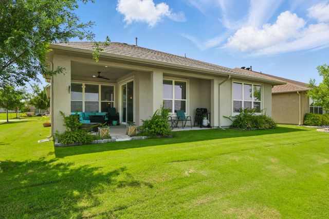9809 Salford Way, Denton, TX 76207