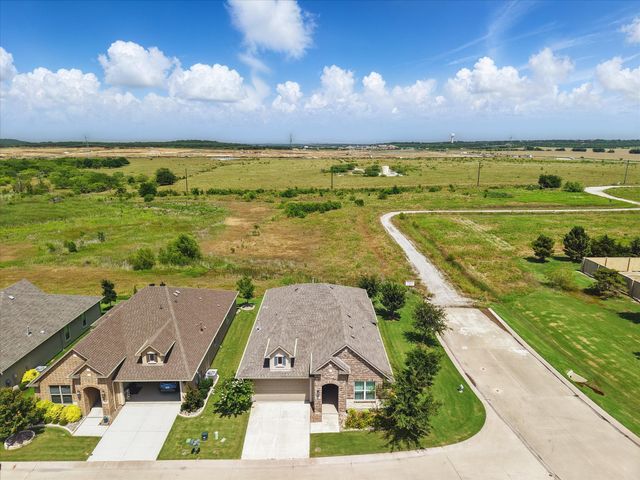 9809 Salford Way, Denton, TX 76207