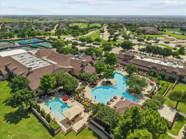 9809 Salford Way, Denton, TX 76207