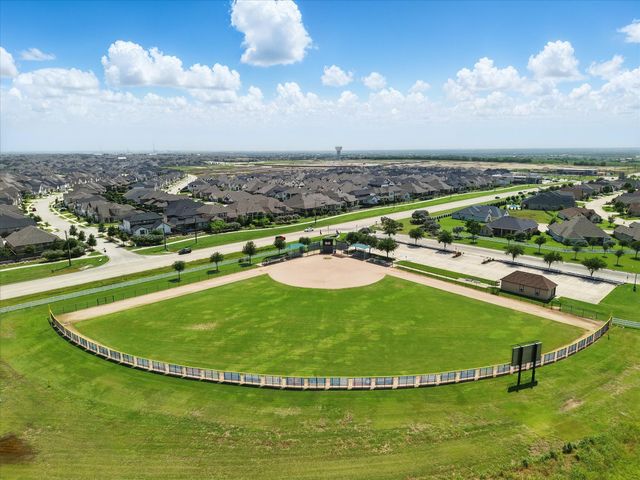 9809 Salford Way, Denton, TX 76207