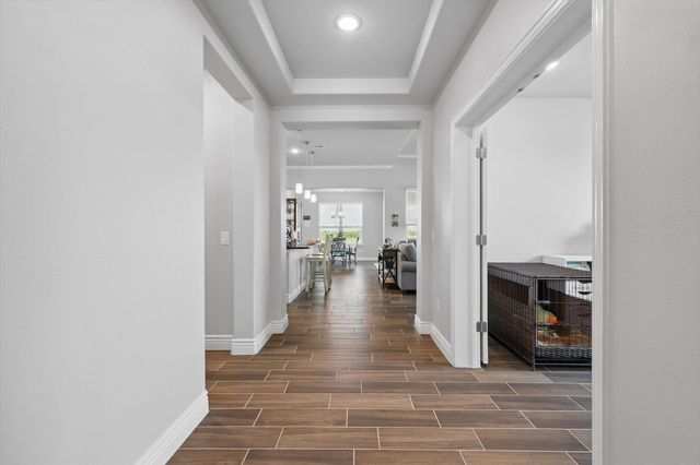 9809 Salford Way, Denton, TX 76207