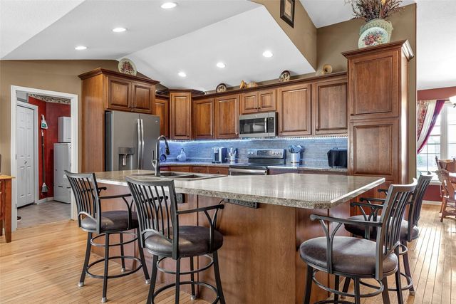 4322 Widgeon Drive, Marion, IA 52302