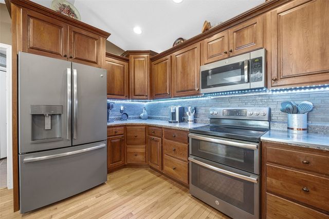 4322 Widgeon Drive, Marion, IA 52302