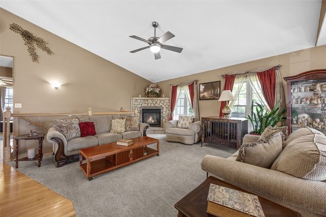 4322 Widgeon Drive, Marion, IA 52302