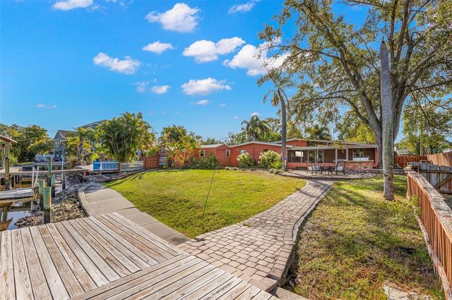 9208 RIVER COVE DRIVE, Riverview, FL 33578