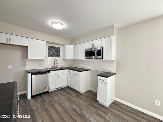 632 Brahier Lane, Maumee, OH 43537