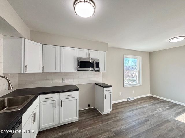 632 Brahier Lane, Maumee, OH 43537