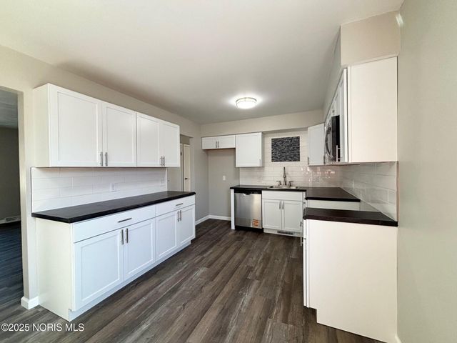 632 Brahier Lane, Maumee, OH 43537