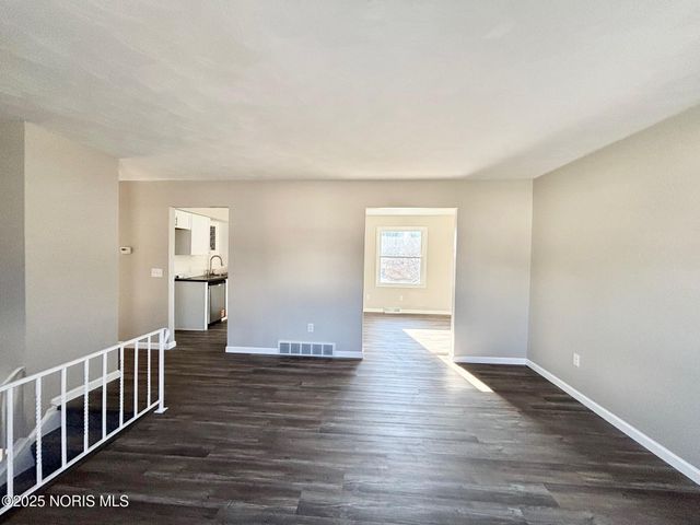 632 Brahier Lane, Maumee, OH 43537