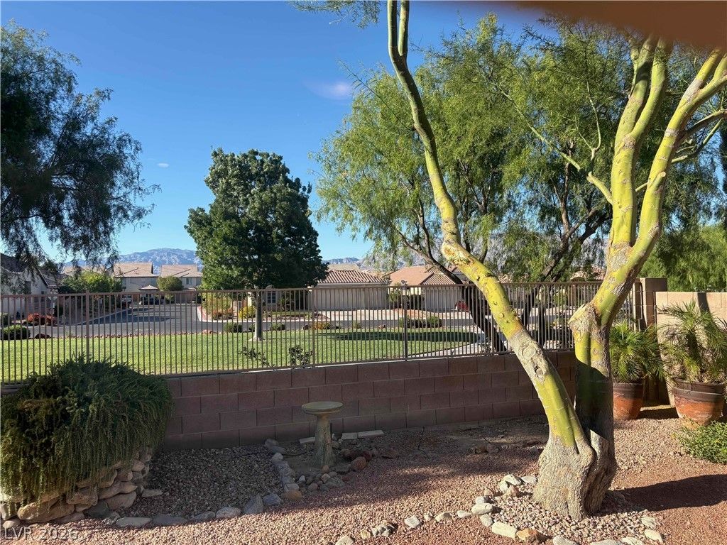 8316 Dawn Breeze Avenue, Las Vegas, NV 89131 — photo 5