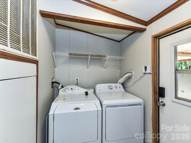 3690 Vickery Drive, Maiden, NC 28650