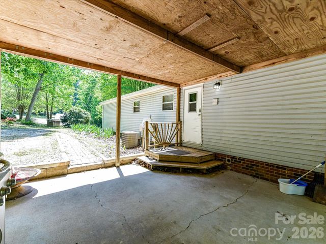 3690 Vickery Drive, Maiden, NC 28650