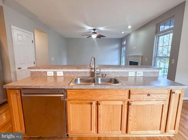 62 STOCKS ST, Lovettsville, VA 20180