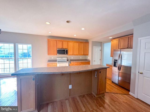 62 STOCKS ST, Lovettsville, VA 20180