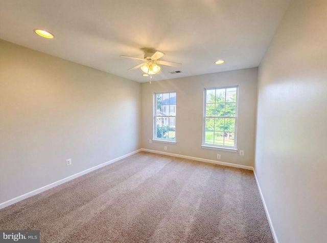 62 STOCKS ST, Lovettsville, VA 20180
