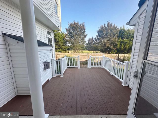62 STOCKS ST, Lovettsville, VA 20180