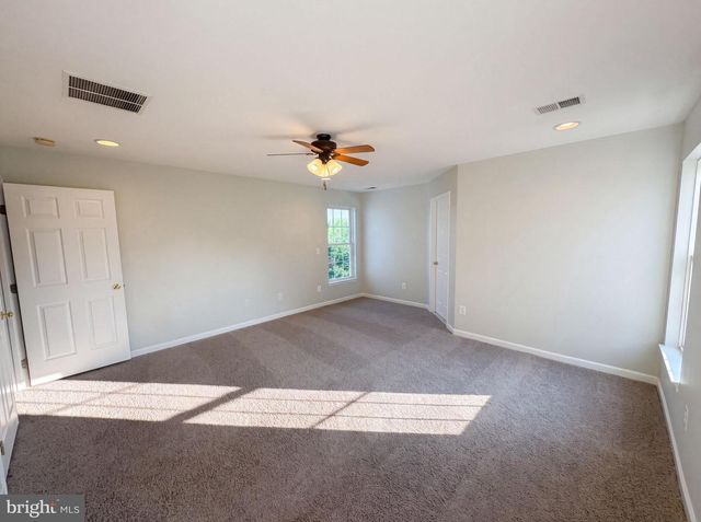 62 STOCKS ST, Lovettsville, VA 20180
