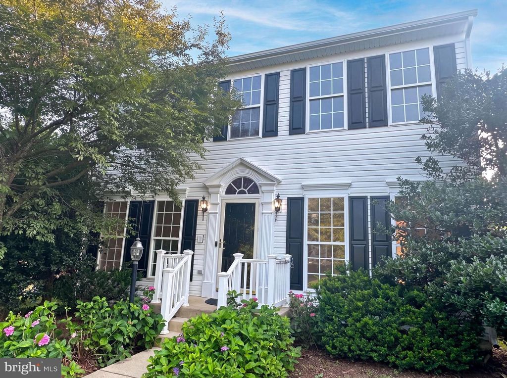 62 STOCKS ST, Lovettsville, VA 20180