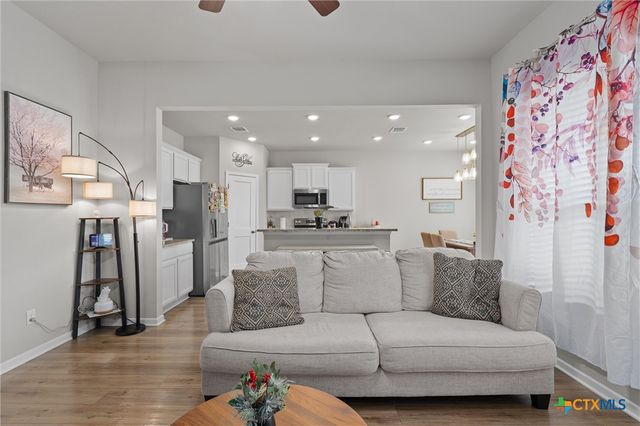 1913 Zabcikville Drive, Temple, TX 76502