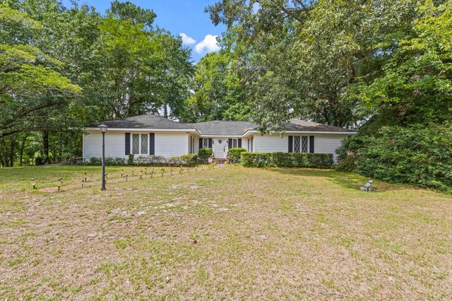 107 Limestone Ln., Conway, SC 29526