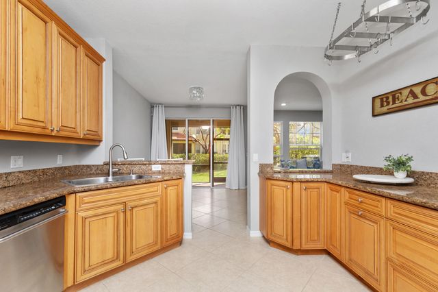 5755 NW 120th Avenue, Coral Springs, FL 33076