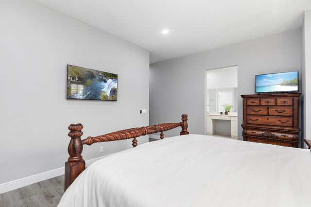 5755 NW 120th Avenue, Coral Springs, FL 33076