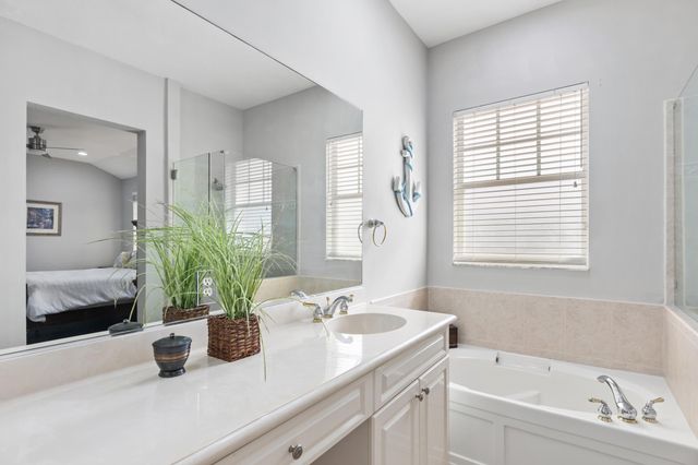 5755 NW 120th Avenue, Coral Springs, FL 33076