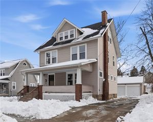 232 E Meyer Ave, New Castle, PA 16105