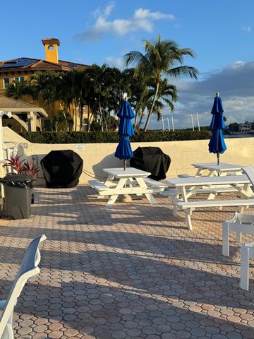 650 Snug Harbor Drive G301, Boynton Beach, FL 33435