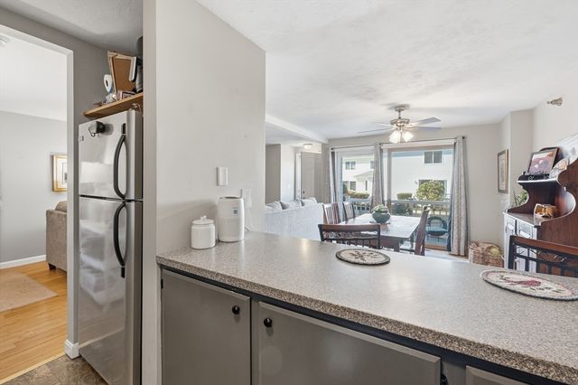 360 Littleton Rd E10, Chelmsford, MA 01824