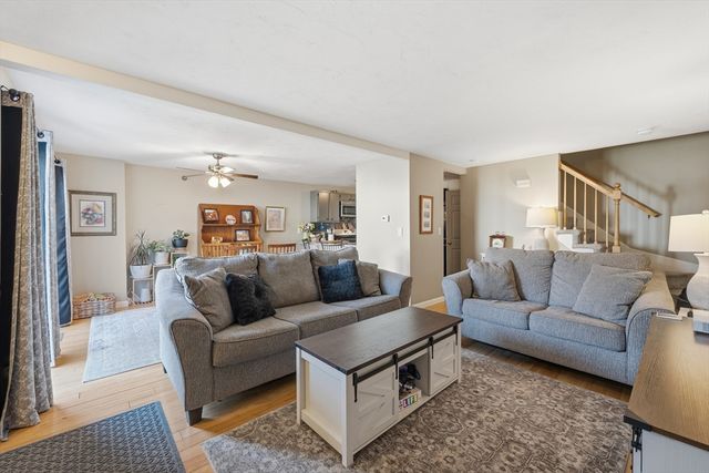 360 Littleton Rd E10, Chelmsford, MA 01824